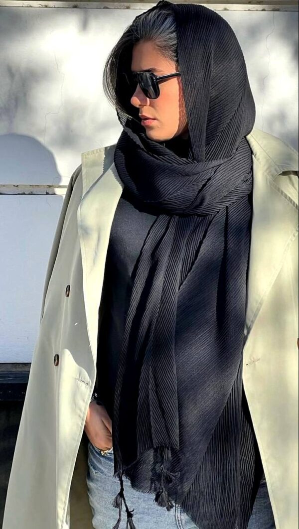 شال breshka black