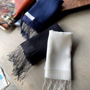 💯شال ابریشم تافته como📣 - سفید