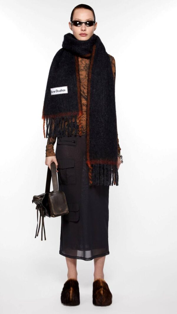 Acne studios شال بیگ اسکارف 🔹 - Image 2