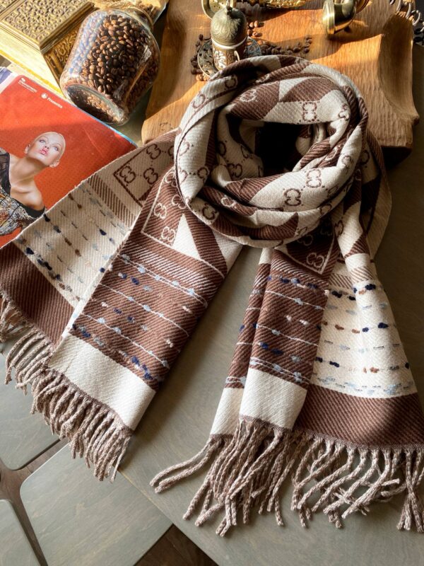 شال موهر gucci